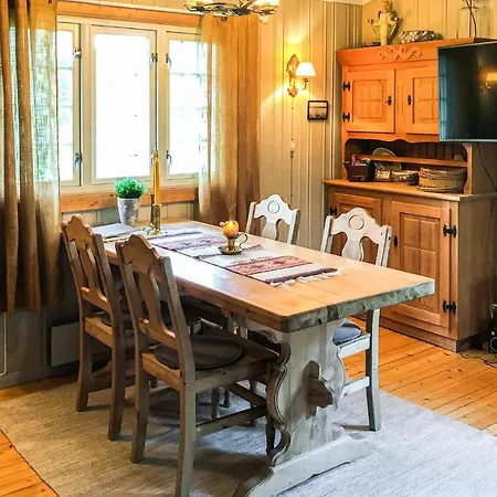 Дом отдыха Awesome In Kvam With 2 Bedrooms